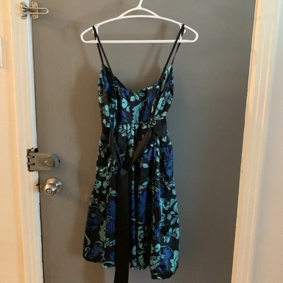 Lovely girl vintage y2k babydoll crossover midi blue and Black Floral Dress - Picture 5 of 5